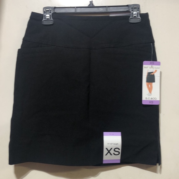 S.C. & CO. Black Skort (Skirt/Shorts) with Tunny Control, 18” - Picture 7 of 13